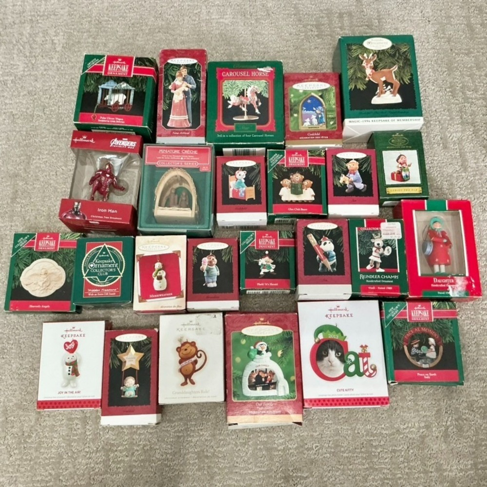 Hallmark Keepsake Christmas Ornament Mixed LOT of 25 Pieces Reindeer Mice Bears